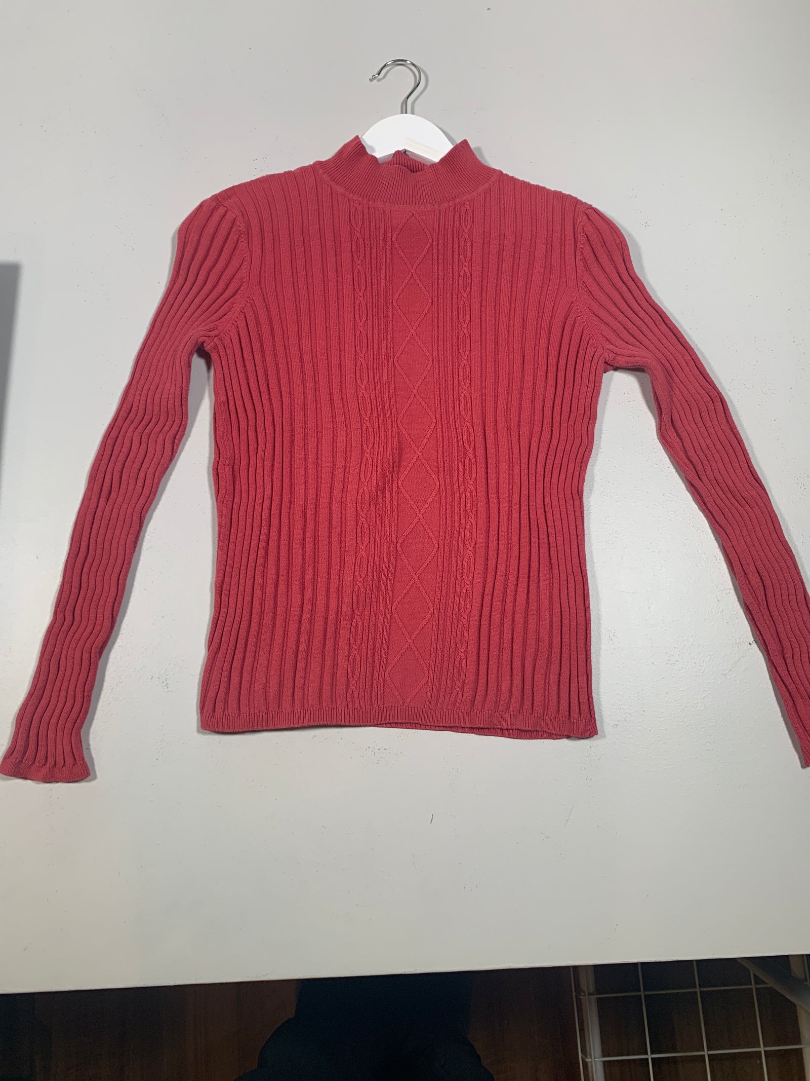 HOODIE / SWEATER (Coral) - Van Heusen