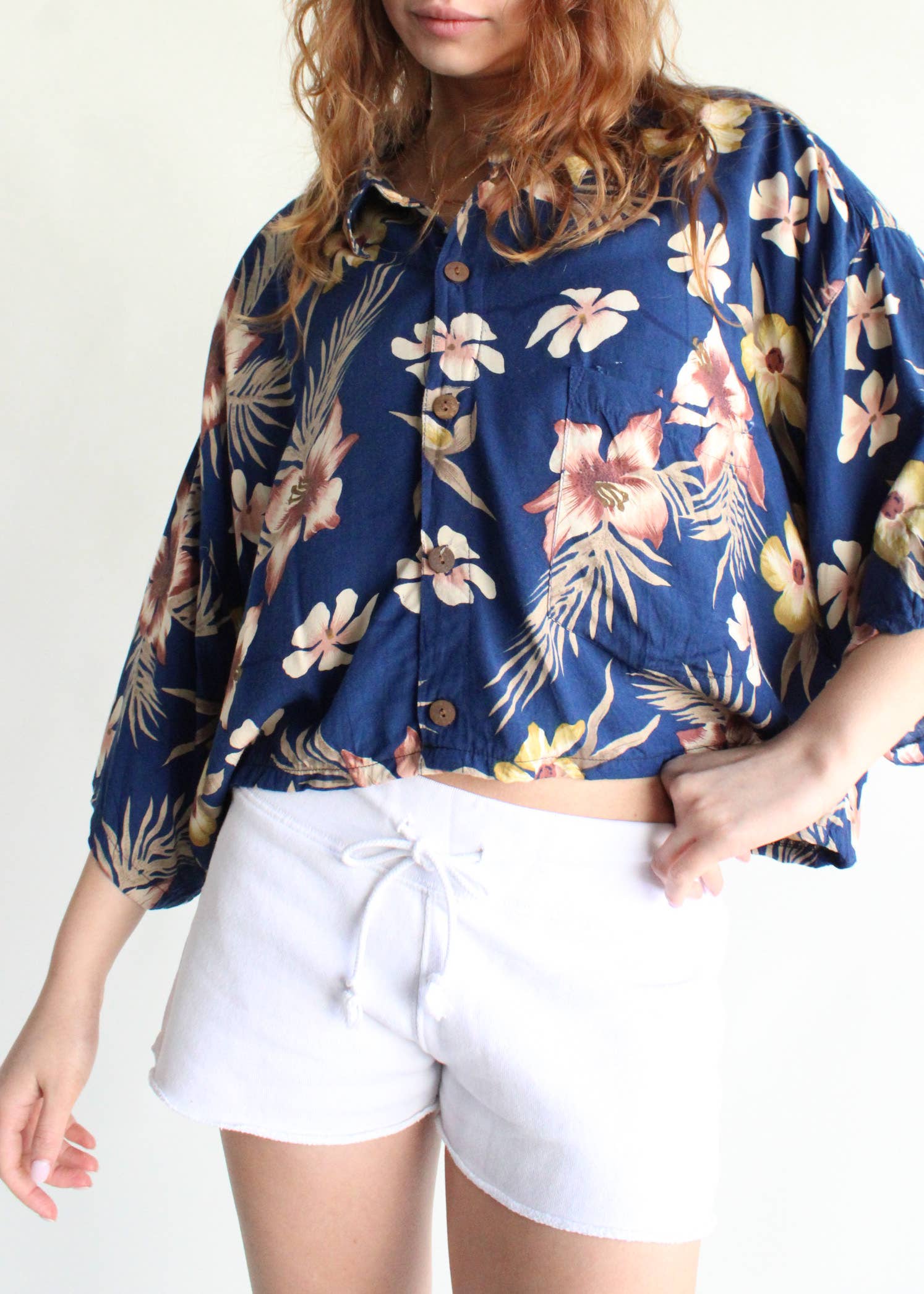 Upcycled - Crop Tropical Shirt