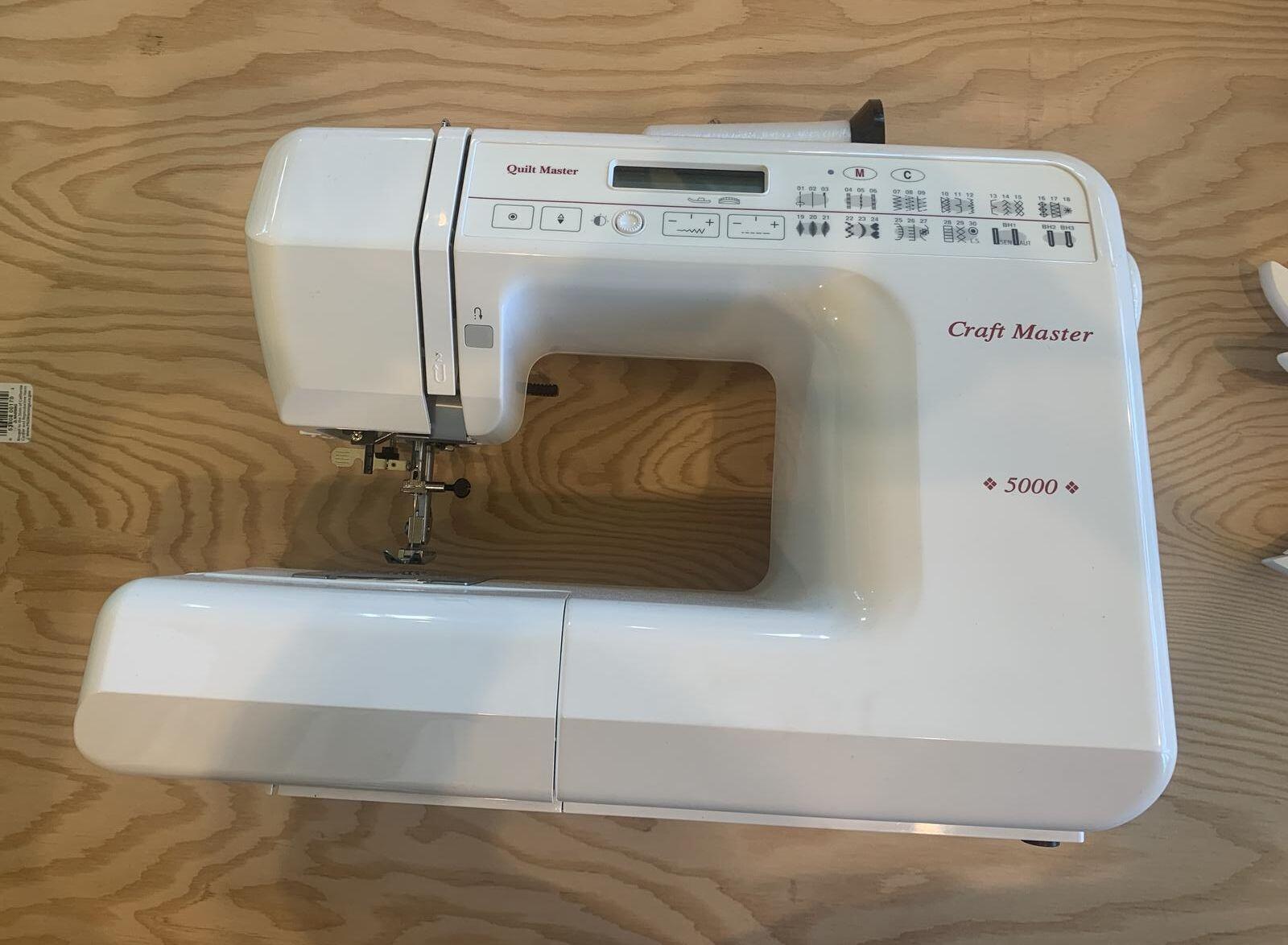 Craft Master 5000 Quilt Master Sewing Machine